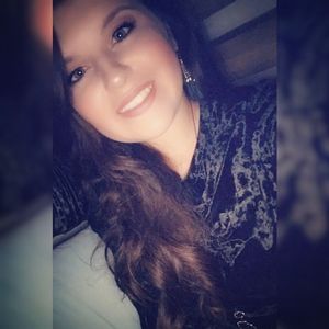 Meet your Posher, Kelli